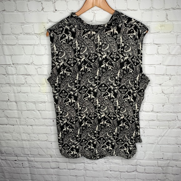 Talbots Plus Size B&W Abstract Wrap Blouse Sz 18W - Picture 2 of 7